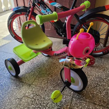 Triciclo infantil's photo #1