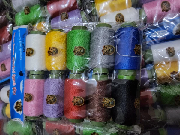 Set de 10 rollos de hilo's foto | Tienda ADN 1817 |  BizneCubano