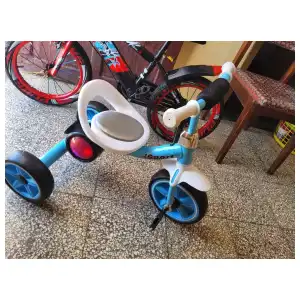 Triciclo infantil miniatura 2